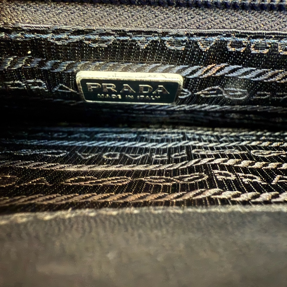 Rare Archival Prada 1990s Vitello Driver Bag - Collector’s Piece - Picture 8 of 16